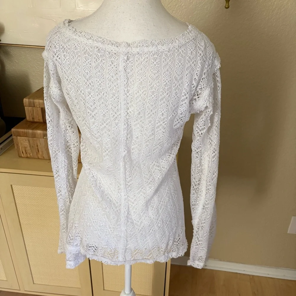 FREE PEOPLE White Lace On The Road Twisted‎ Tee Size Medium